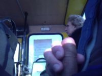Зрелая Дрочит Хуй В Автобусе
