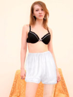 22girl-08w3a.jpg