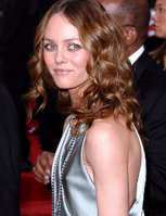 vanessa-paradis-p.jpg